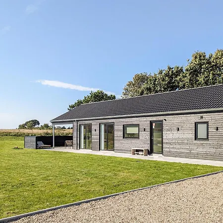 Hébergement de vacances 4 Bedroom Cozy In Haderslev